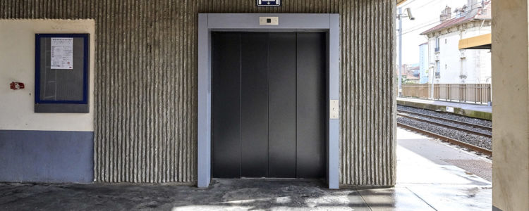 porte automatique pour ascenseur